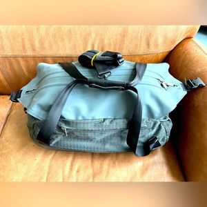 PATAGONIA DUFFEL BAG